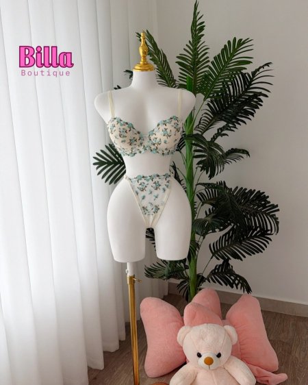 طقم داخلي منقش ورد اخضر دبل بوش