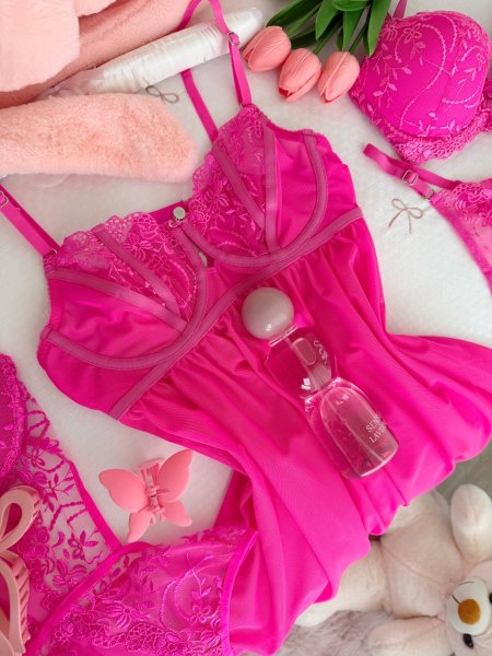 فستان شيفون باللون الفوشي والكواليتي🔥🔥🙈