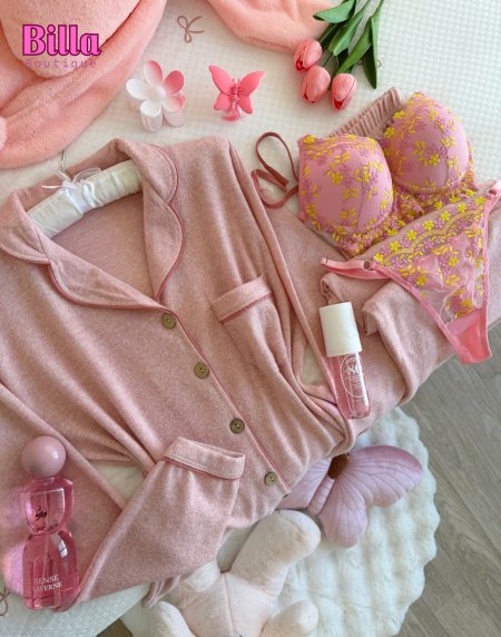 بيجامة شتوية ناعمة كواليتي بسطل ناعم😭💞🫰🏻 باللون الزهري💗