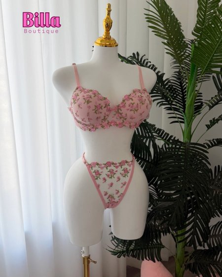 طقم داخلي دبل بوش منقش ورد باللون الزهري💕