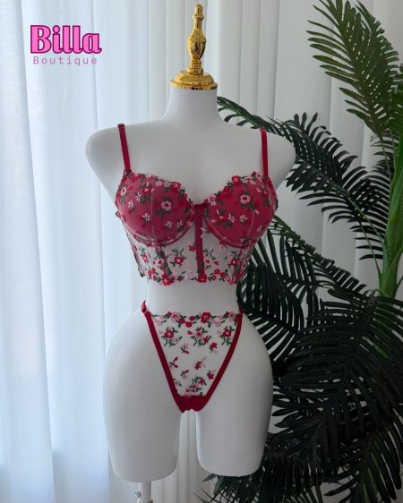 طقم داخلي دبل بوش منقش ورد احمر ❤️