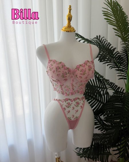 طقم داخلي منقش دبل بوش منقش ورد زهري💕🌸