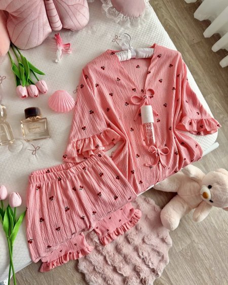 بيجامة بلون الزهري منقشة كرز ثلاث ارباع والكواليتي🔥😭💕🍒