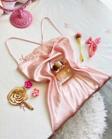 فستان بيبي بينك ستان حرير مع دانتيل💕