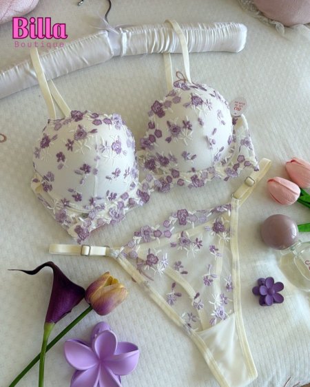 طقم داخلي دبل بوش ابيض منقش ورد نهدي 💜