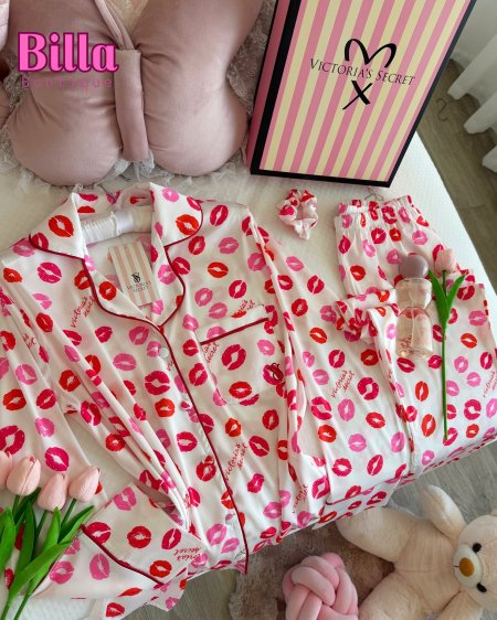 بيجامة فيكتوريا سيكريت منقشة 💋👄كم طويل 💕