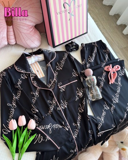 بيجامة فيكتوريا سيكريت باللون الأسود كم طويل منقشة (Victoria secret )باللون الزهري