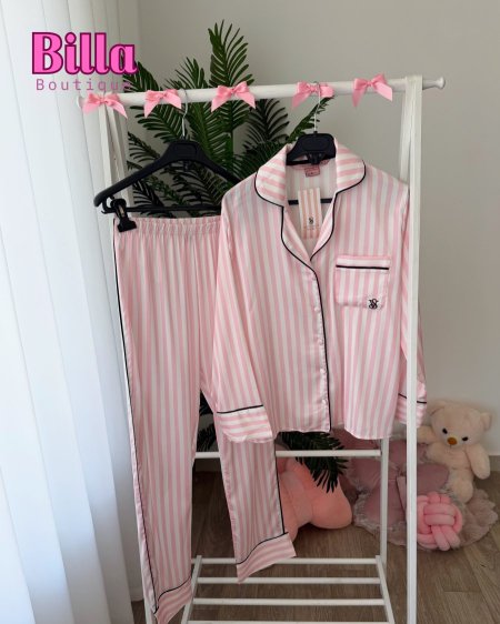 بيجامة فيكتوريا سيكريت ستاندرت مخططة بيبي بينك من ورا كريستال🎀🥺