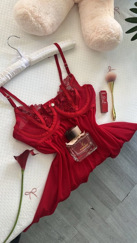 فستان شيفون باللون الاحمر بسطل على اللبس والكواليتي🔥