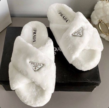 سليبر برادا باللون الابيض والكواليتي🔥