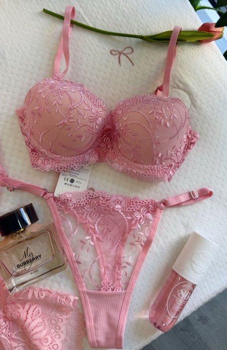 طقم داخلي منقش باللون الزهري دبل بوش💗💓💕