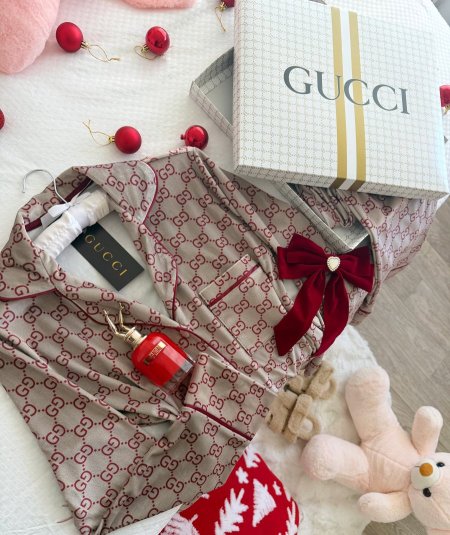 بيجامة cucci مخمل تقيل مع بوكس بألوانها الي بتجنن🫰🏻😭