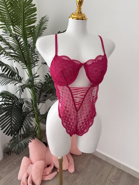 بودي سوت دانتيل ورد😩🌸💞💗👄