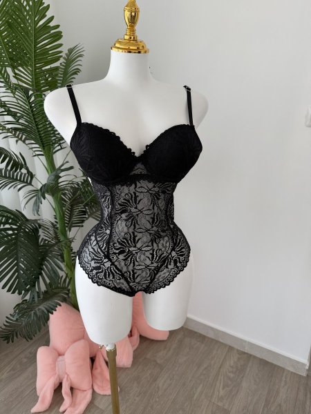 بودي سوادها بوش دانتيل باللون الأسود🖤😍